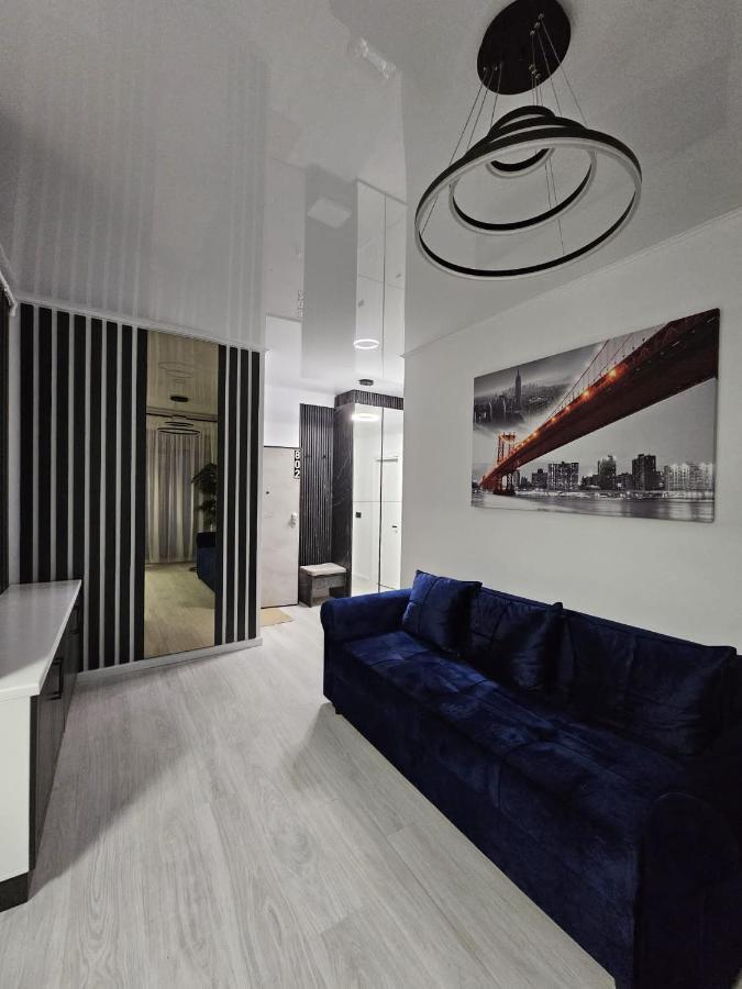 Mamaia Nord Vip Aparthotel นาโวดาริ ภายนอก รูปภาพ