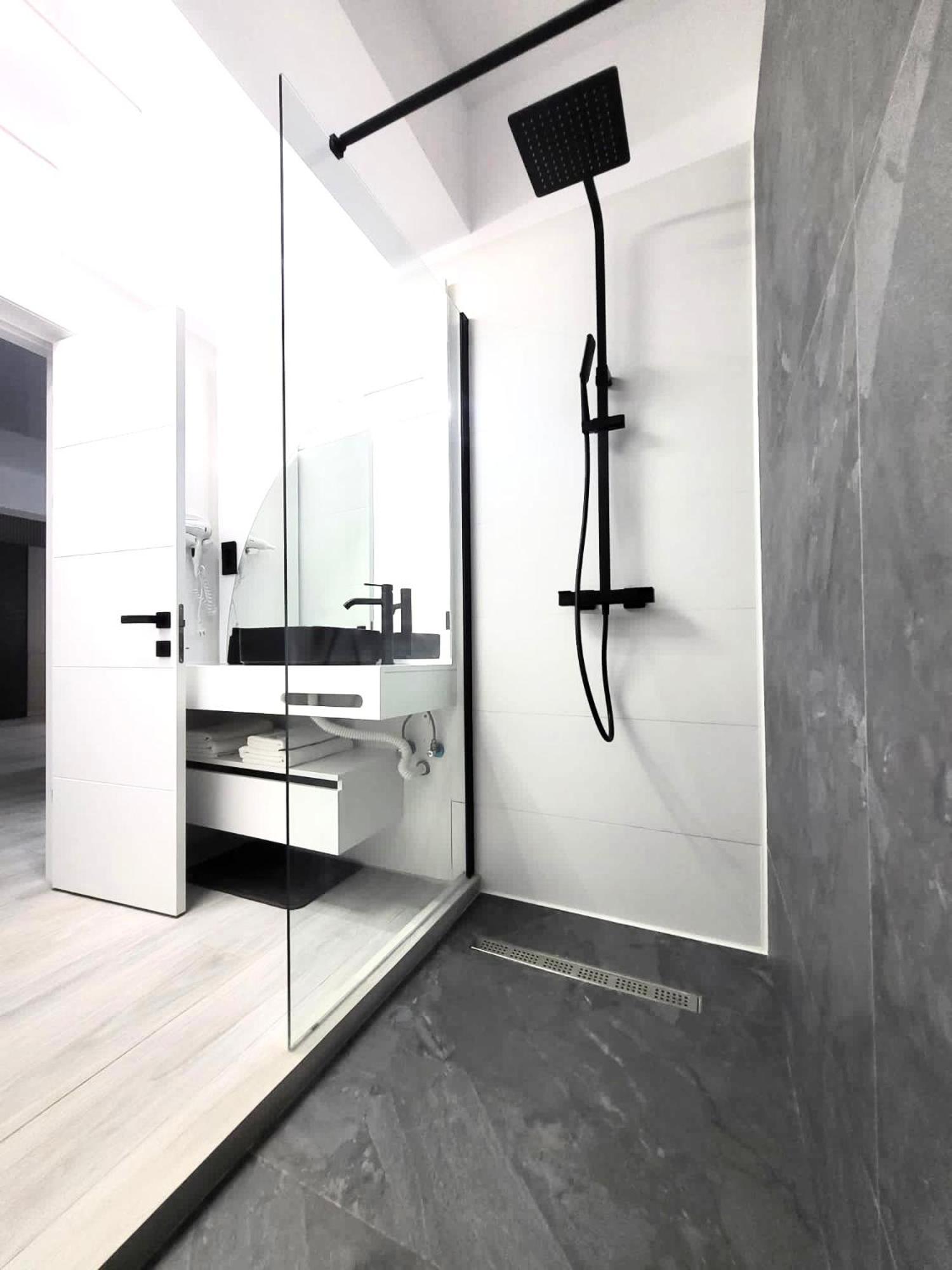 Mamaia Nord Vip Aparthotel นาโวดาริ ภายนอก รูปภาพ
