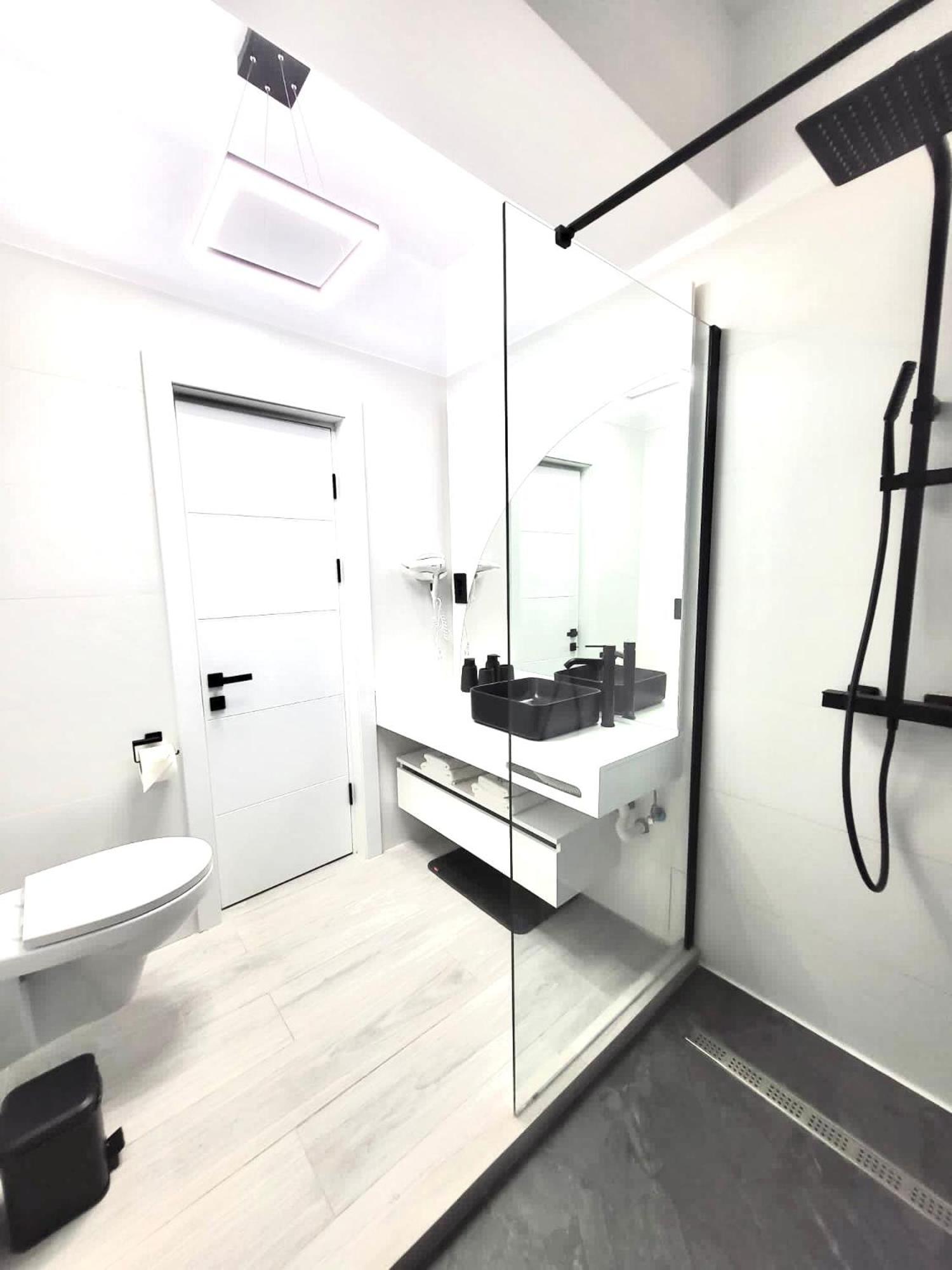 Mamaia Nord Vip Aparthotel นาโวดาริ ภายนอก รูปภาพ